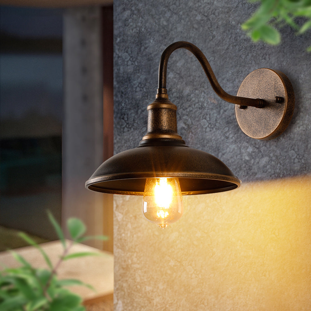 Antique Brass Outdoor Wall Lamp – Rustic Bowl-Shaped Light Fixture for Patios and Gardens