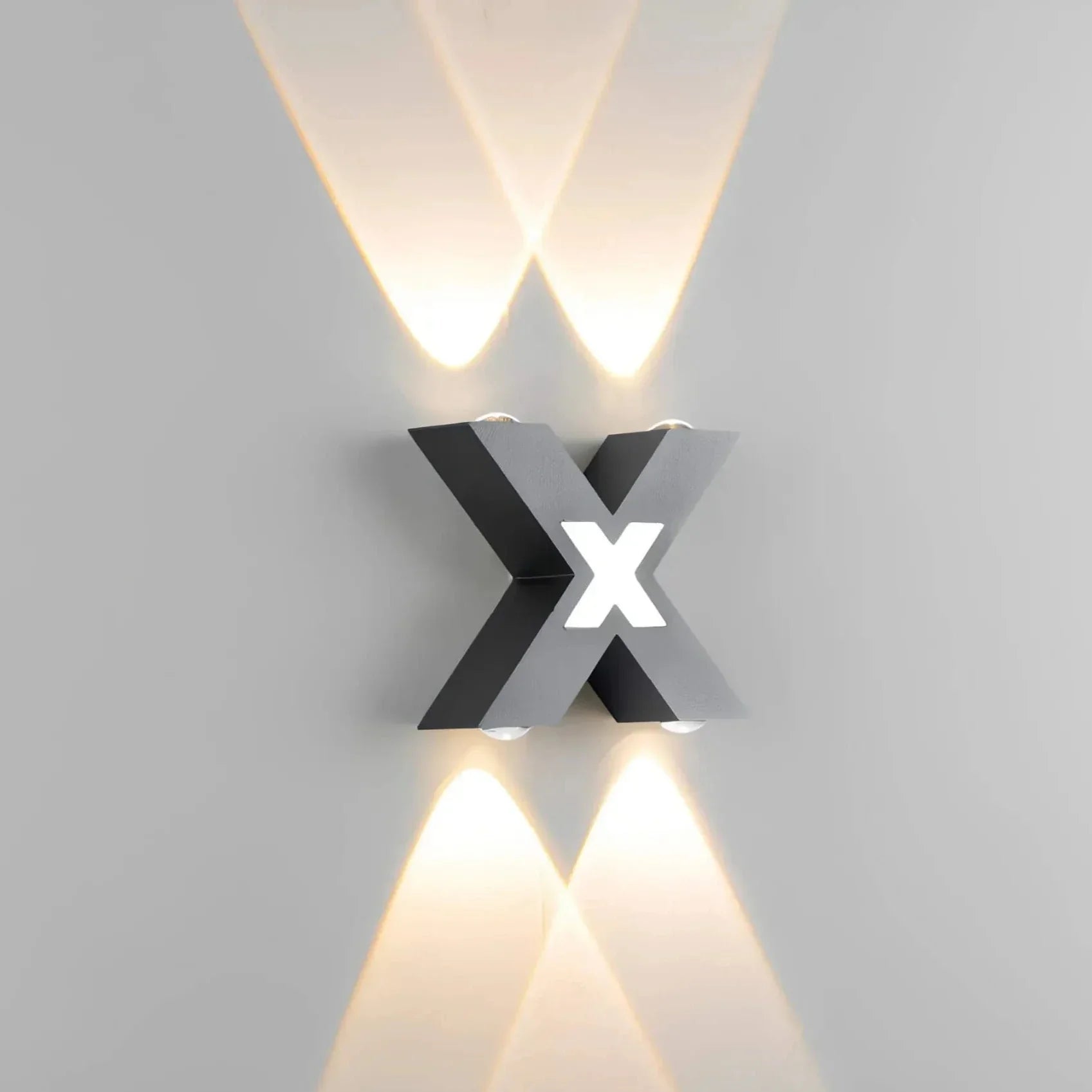 Elegant Outdoor Wall Lamp with LED Lighting – Weather Resistant and Durable Design