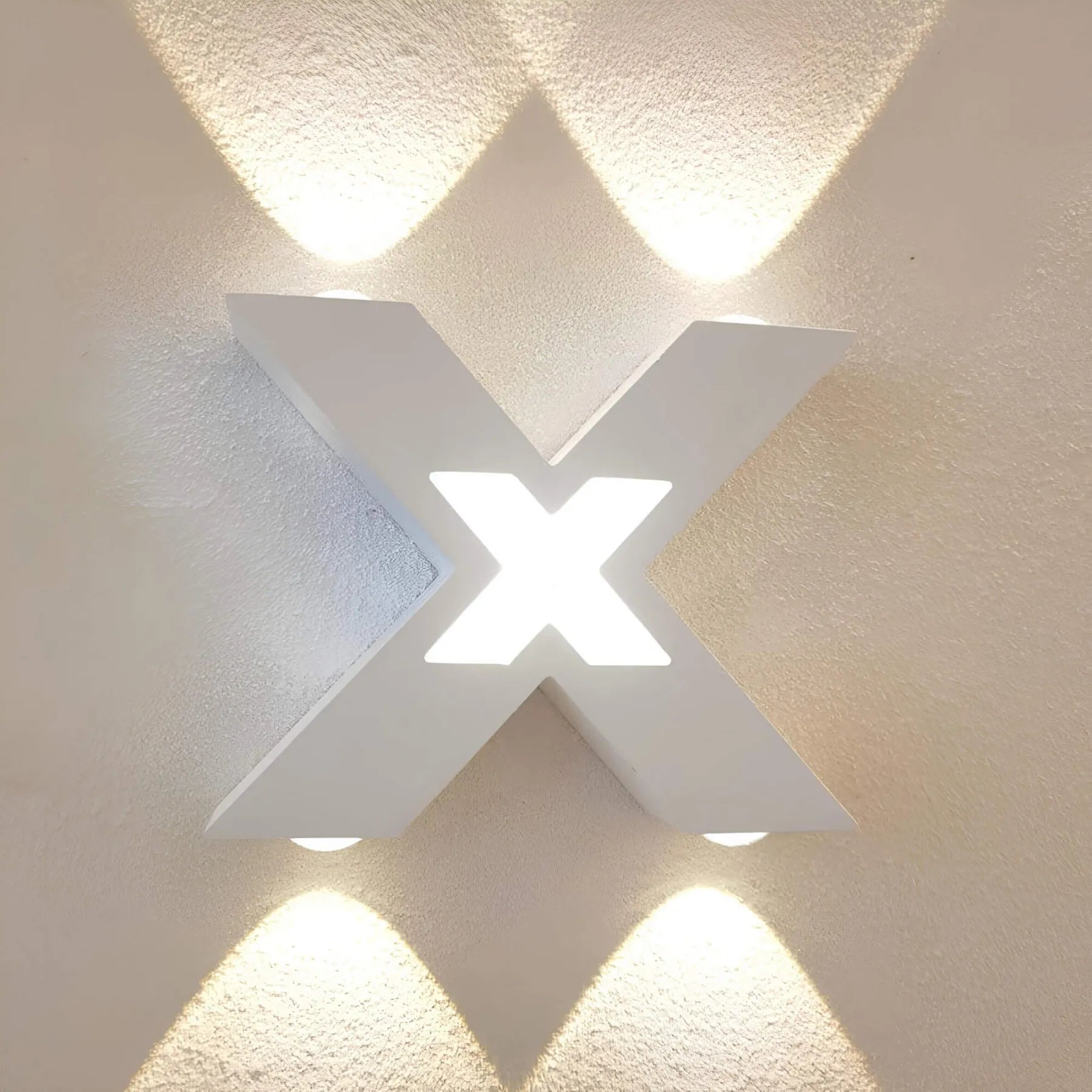 Elegant Outdoor Wall Lamp with LED Lighting – Weather Resistant and Durable Design