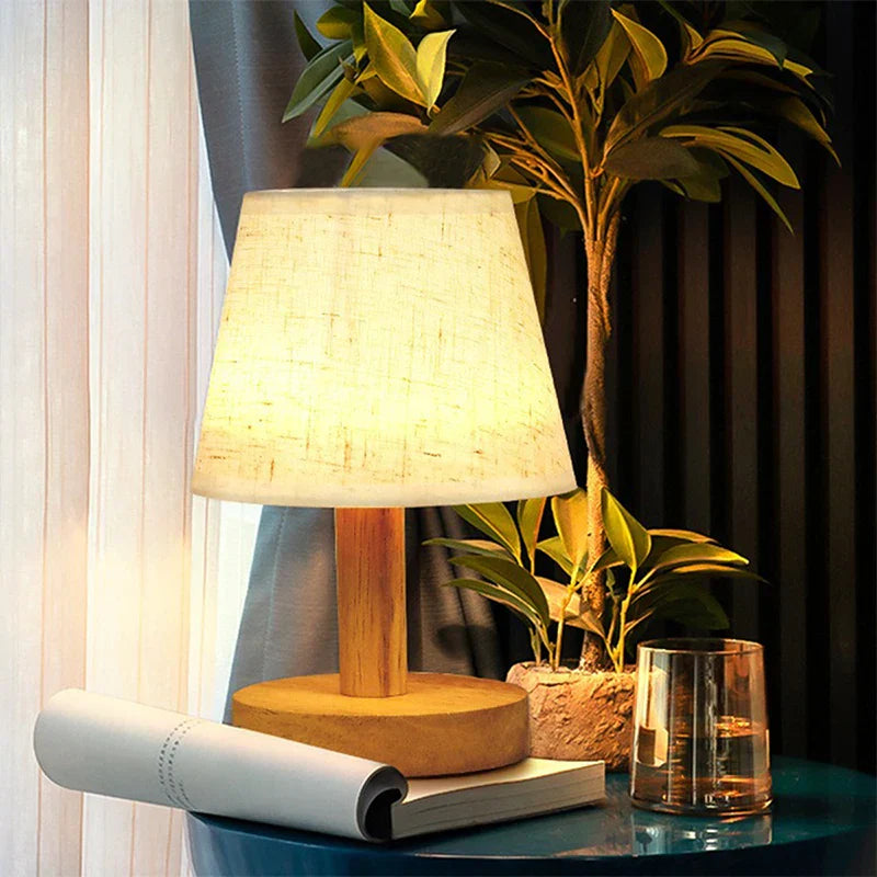 Elegant Pleated Table Lamp with Fabric Shade – Modern Lighting for Home Decor