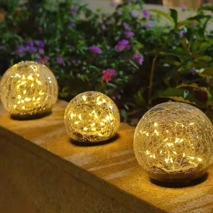 Elegant Solar Garden Lamp with Crystal Design – Weather-Resistant Outdoor Lighting