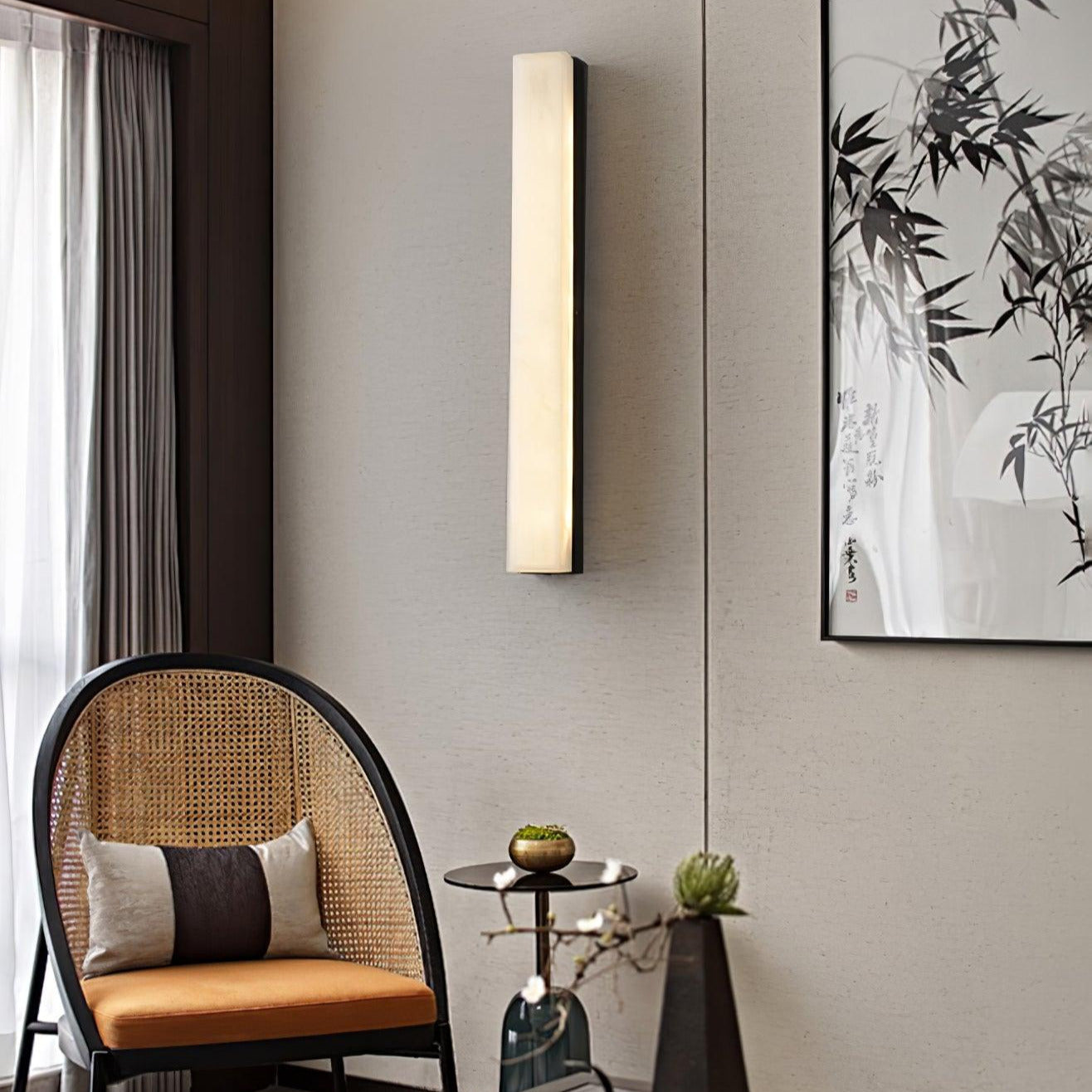 Terra Linear Brass Alabaster Wall Lamp