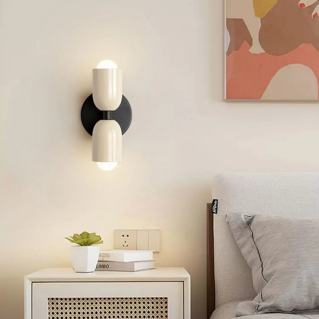 Modern Adjustable LED Wall Lamp with Dual Heads for Customizable Illumination