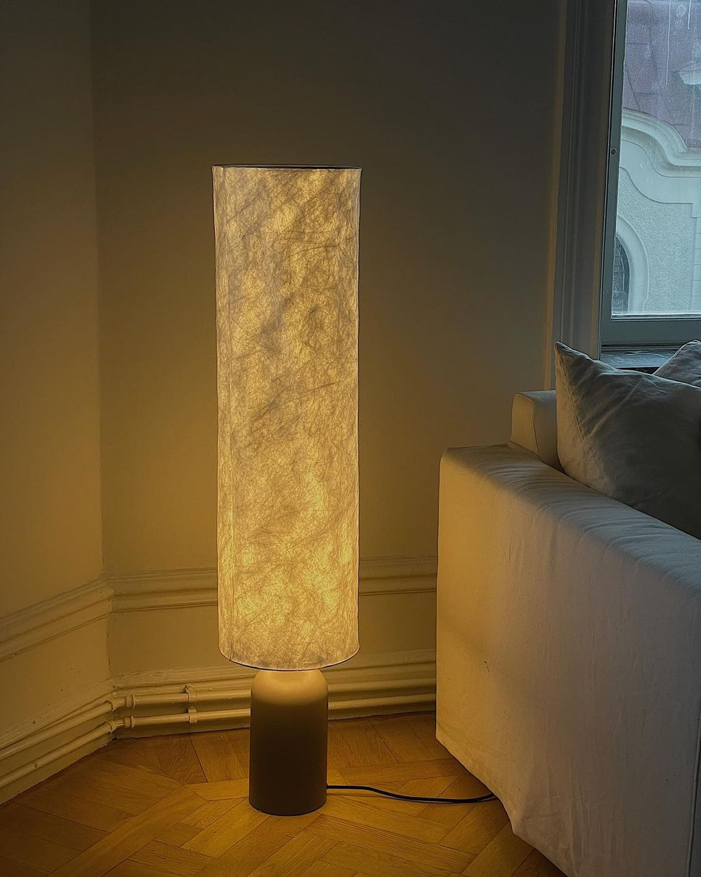 Modern Floor Lamp with Durable Tyvek Shade and Stylish Metal Base – Perfect Standing Lamp for Living Room and Cozy Reading Corners