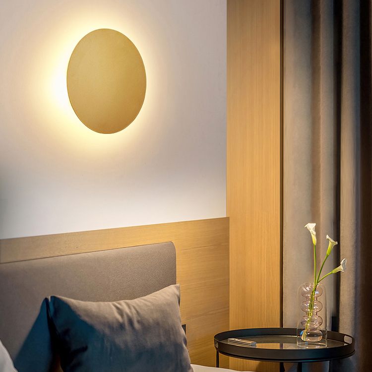 Modern Round LED Wall Lamp – Energy-Efficient Decorative Lighting for Contemporary Interiors