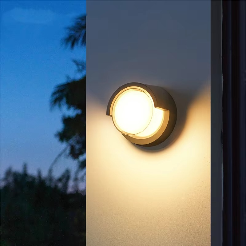 Motion Sensor Outdoor Wall Lamp with Waterproof Design and Energy Efficient LED Lighting