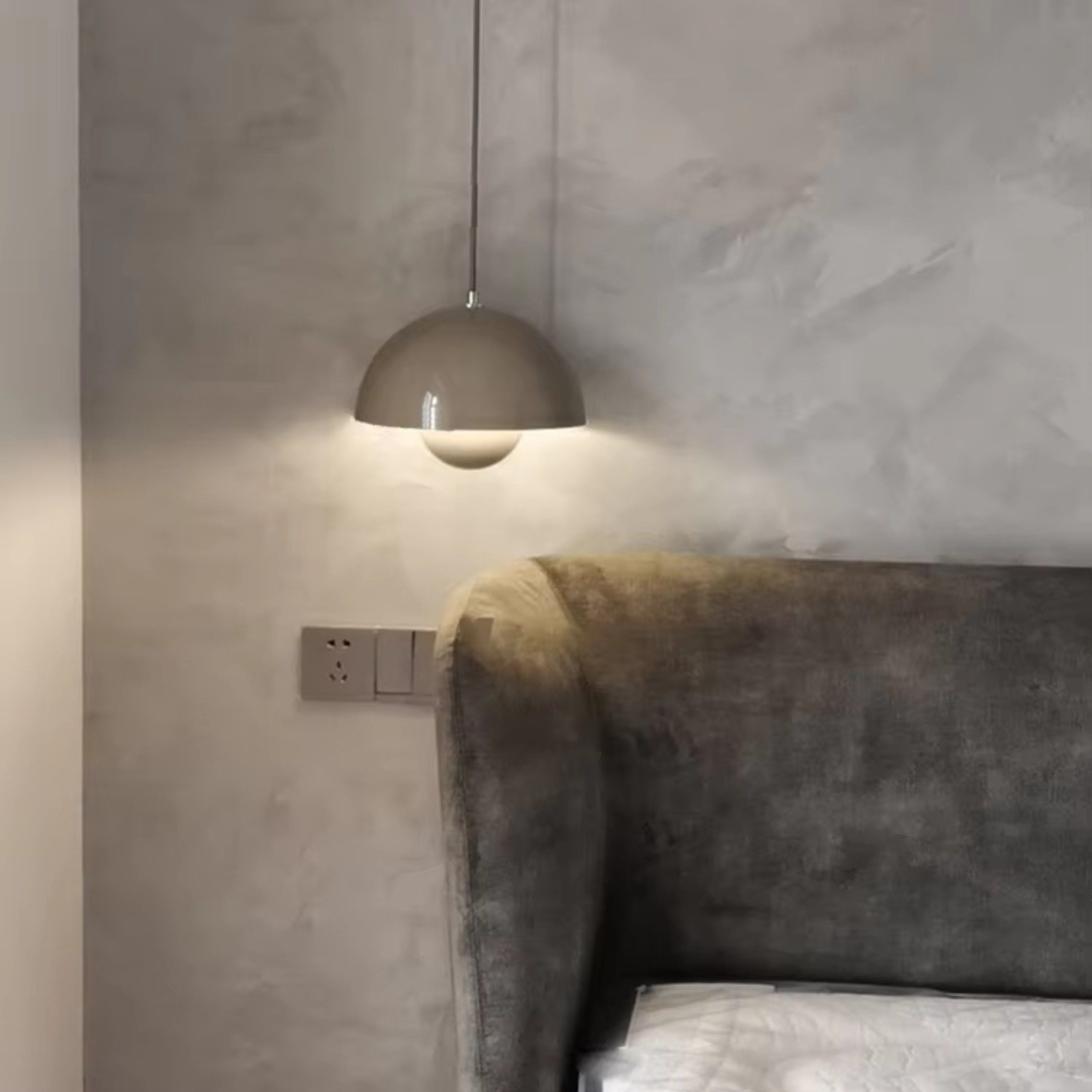 Multicolored Pendant Light with Adjustable Brightness – Modern Metal Design for Kitchen, Dining, and Bedroom
