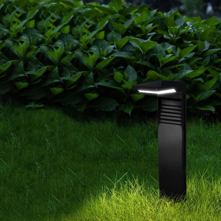 Outdoor Solar Lamp with Energy-Efficient Design – Weatherproof Black LED Garden Light