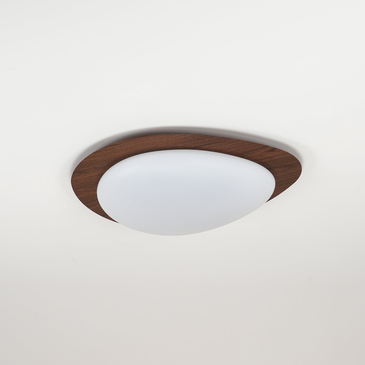 Quizz Pebble Walnut Ceiling Light
