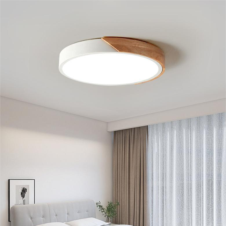 Scandinavian Ceiling Light with LED and Wooden Finish – Modern Macaron Design for Cozy Illumination