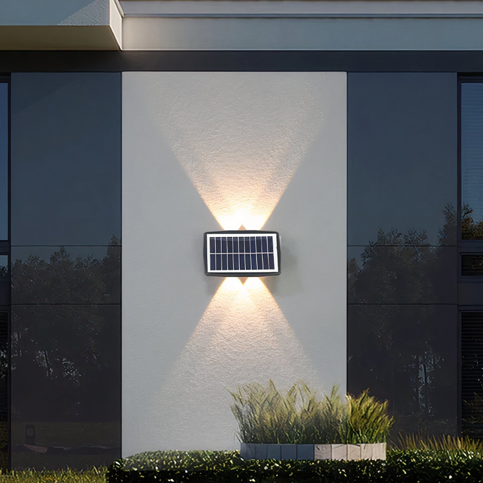Solar Garden Wall Lamp – Energy-Saving Outdoor Light with Modern Design