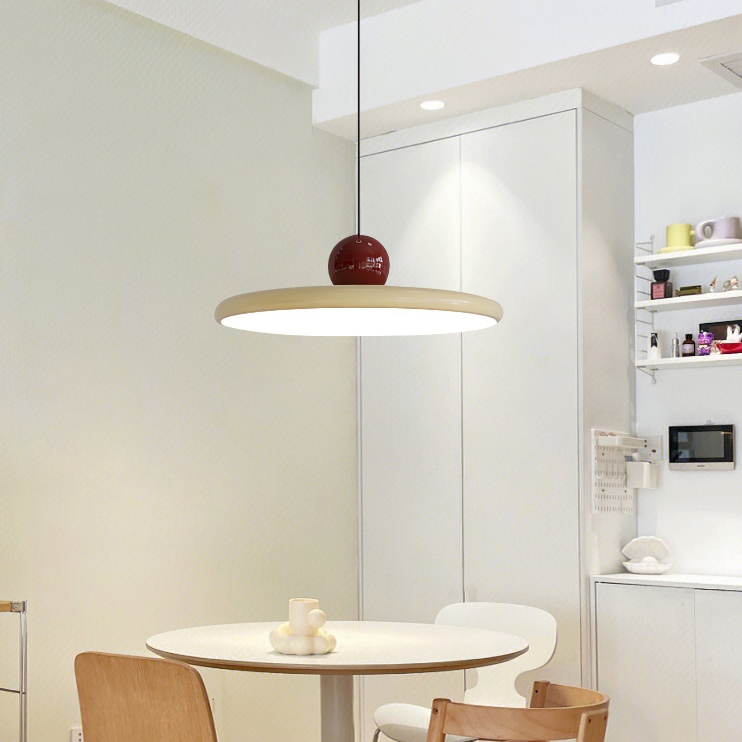 Stylish Red Metal Pendant Lamp – Adjustable Height Kitchen Pendant Lighting for Elegant Dining Spaces