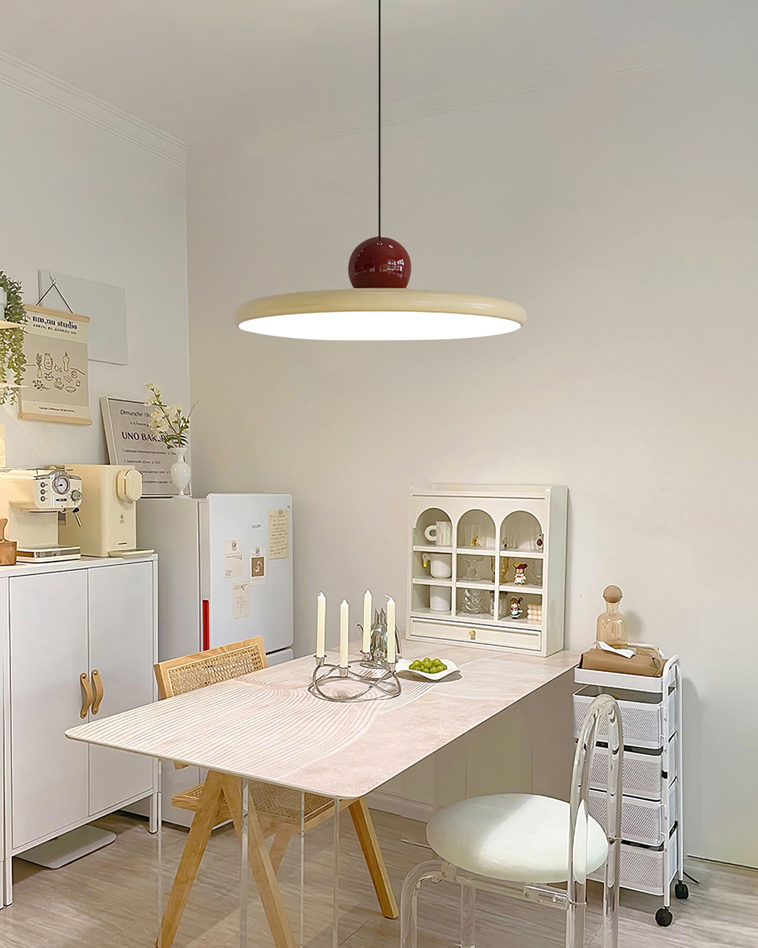 Stylish Red Metal Pendant Lamp – Adjustable Height Kitchen Pendant Lighting for Elegant Dining Spaces