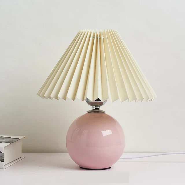 Vintage Pleated Table Lamp with Elegant Base – Soft Warm Lighting for Home Decor
