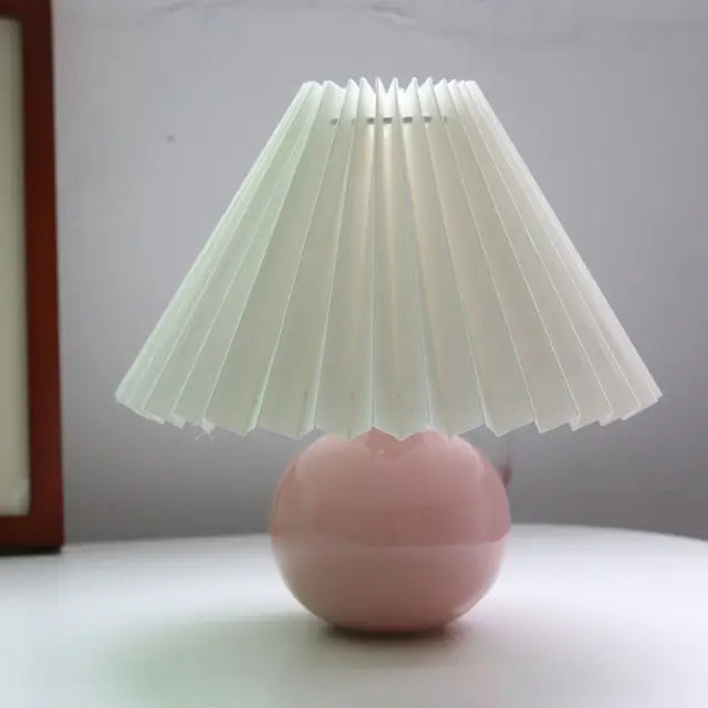 Vintage Pleated Table Lamp with Elegant Base – Soft Warm Lighting for Home Decor