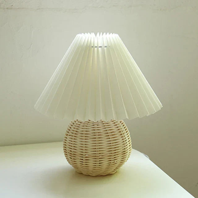 Vintage Pleated Table Lamp with Elegant Base – Soft Warm Lighting for Home Decor